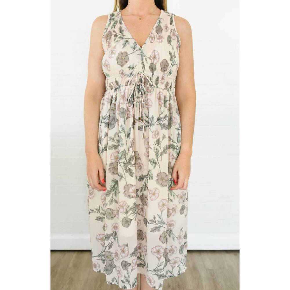 NEW BLACK TAPE vintage floral maxi dress in vintage blush floral
